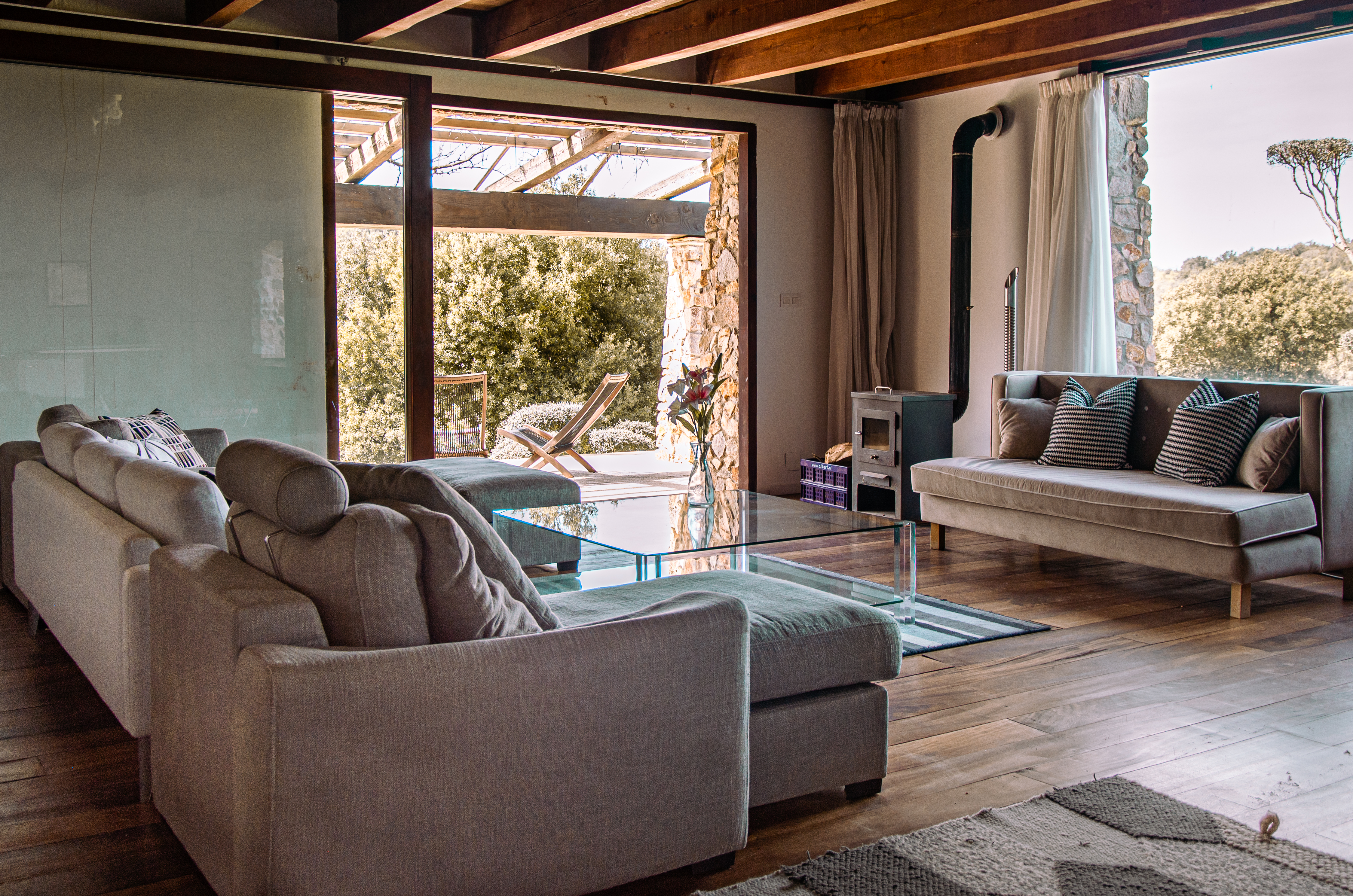 Can Negrell apartment Alegria
